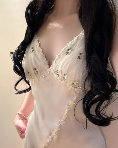 Daphne Floral Embroidery Nightie Ivory