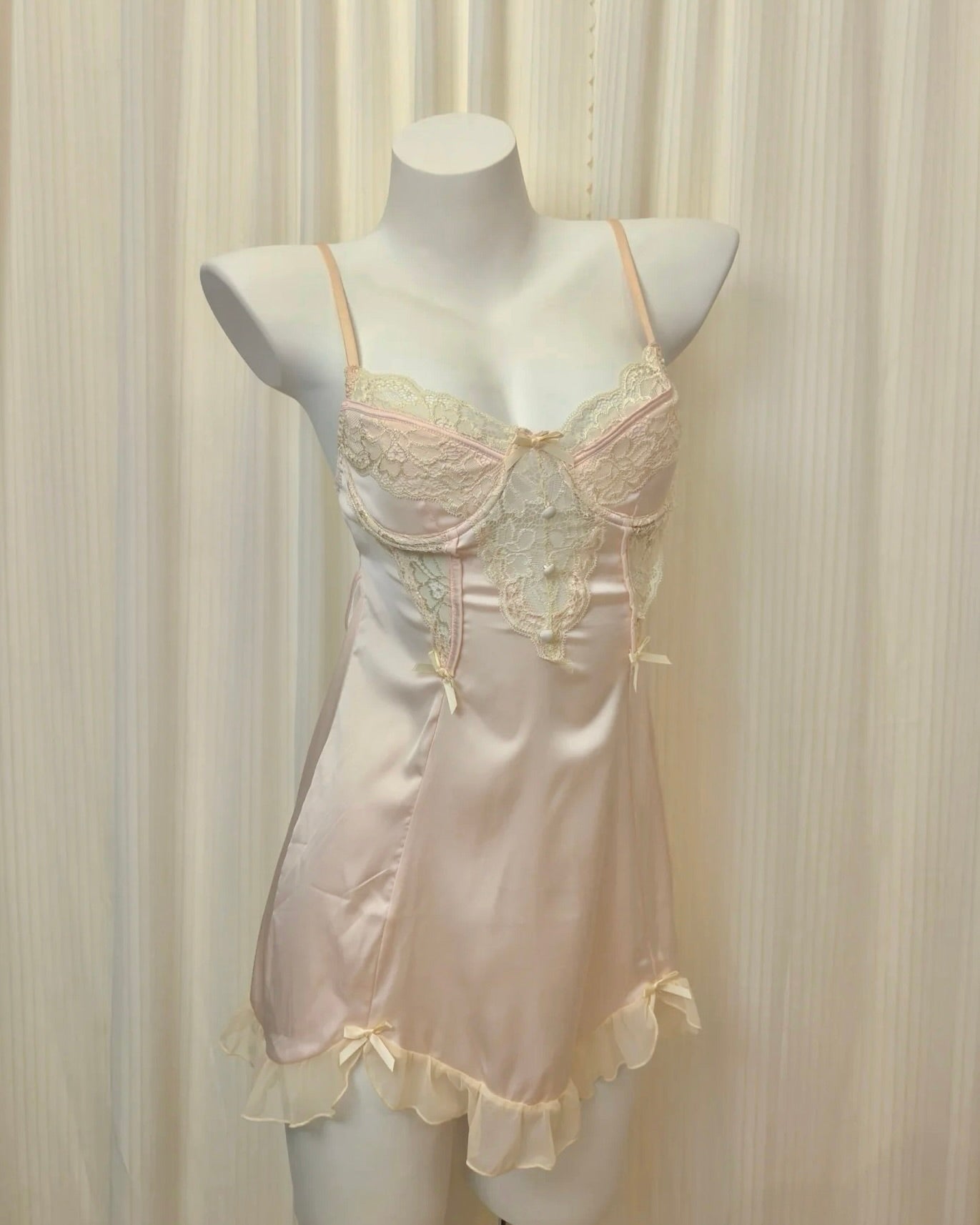 Angelique Underwire Nightie in Baby Pink