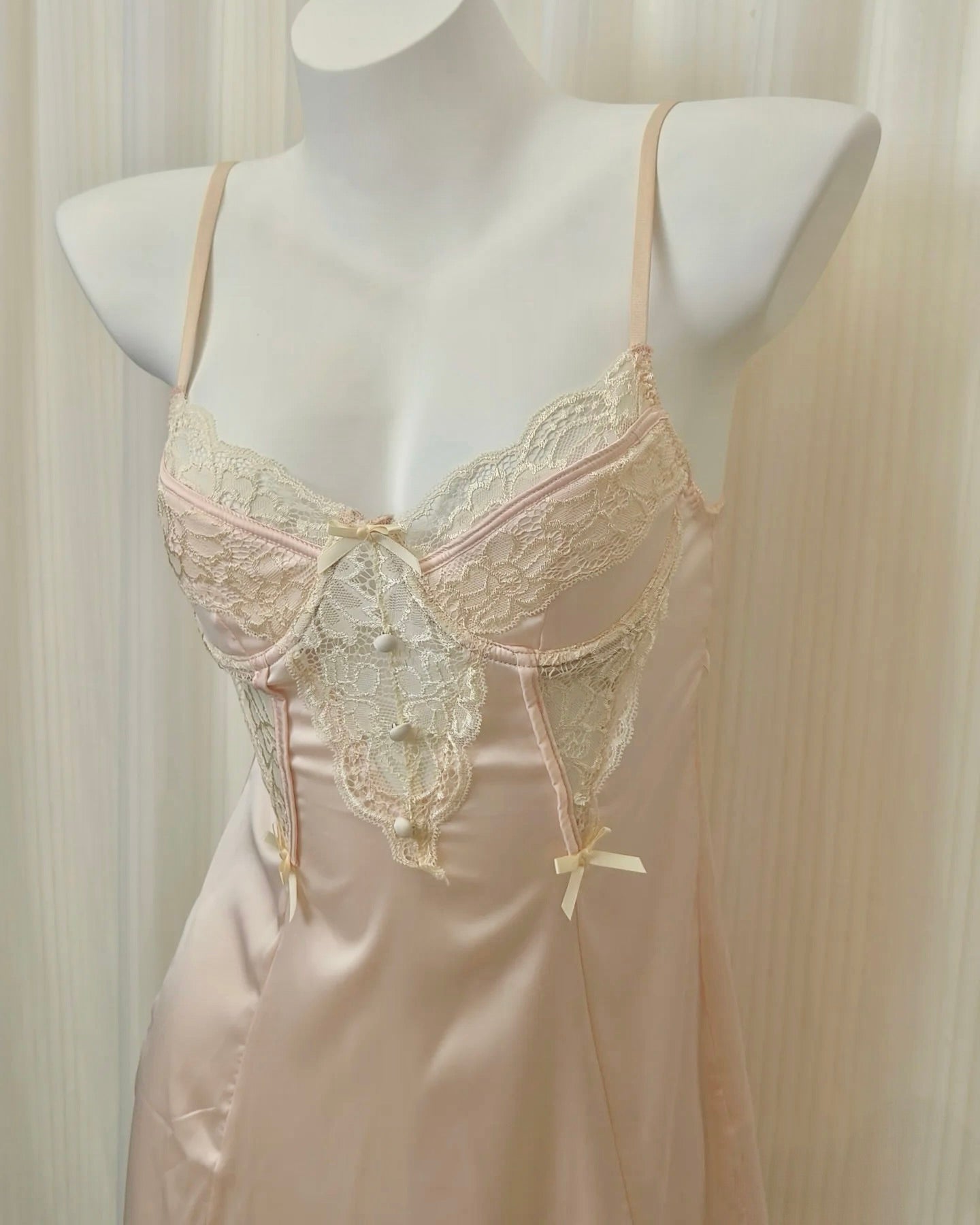 Angelique Underwire Nightie in Baby Pink