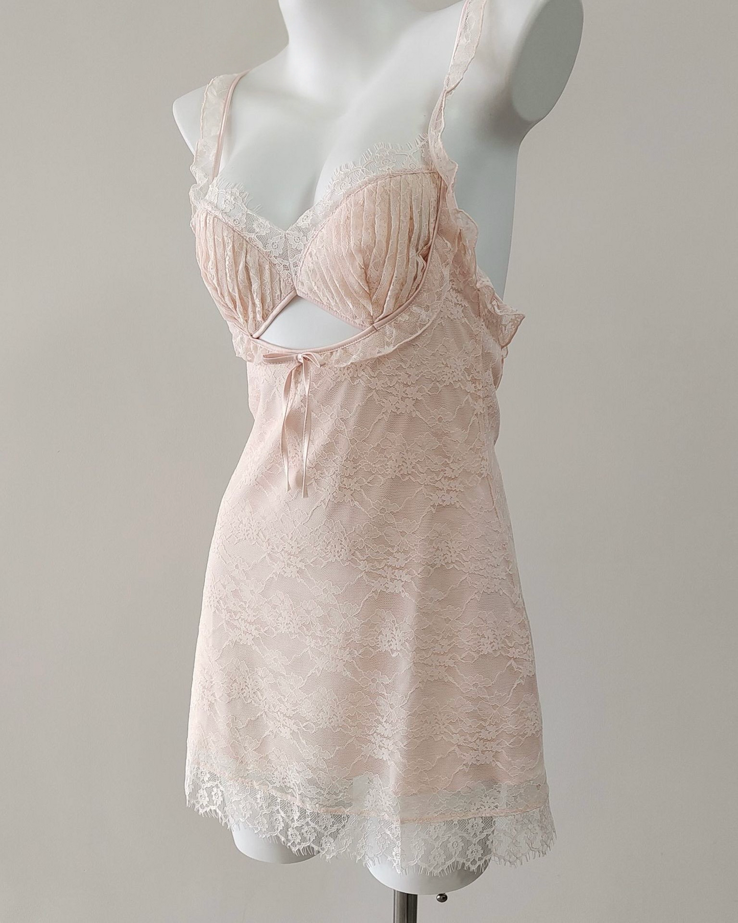 Blush pink floral lace nightie with ruffle straps and A-line skirt – Giulietta Lounge