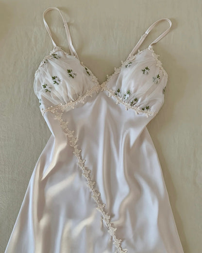 Daphne Floral Embroidery Nightie in Ivory